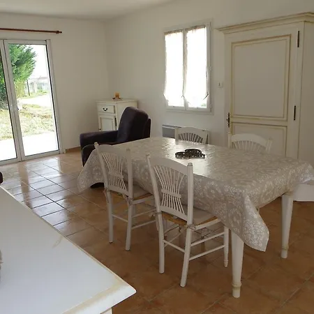 Prázdninový dům L'abri Des Vacanciers Gémozac